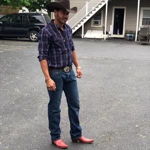 Meet your Posher, Sidney